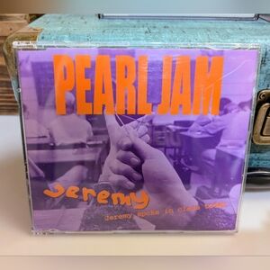 2/$18 1992 Pearl Jam Single "Jeremy Spoke In Class Today" CD